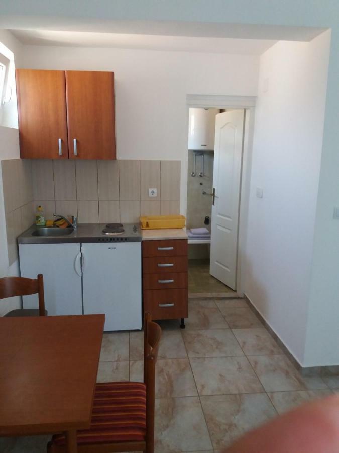 Mona&Mike Apartments Tivat Exteriör bild